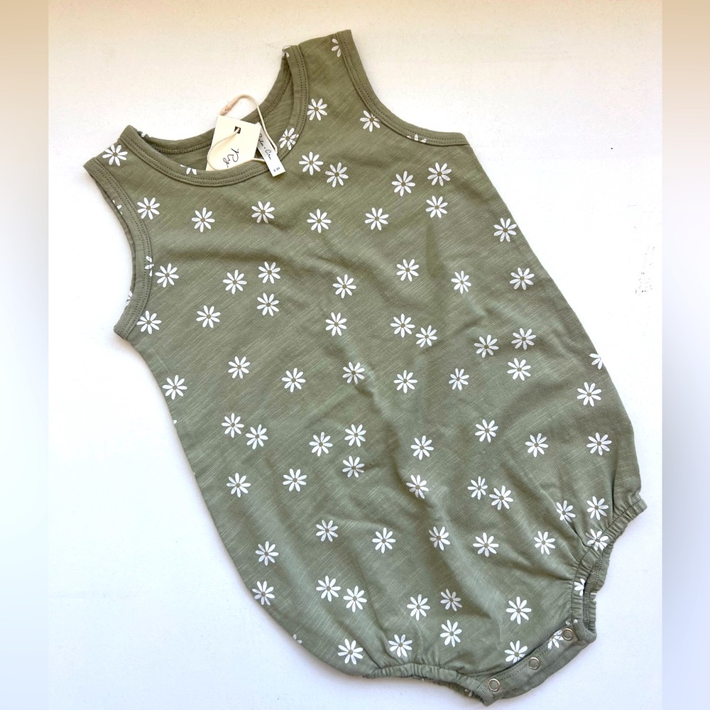 Rylee + Cru Confetti Daisy Romper sz 2-3